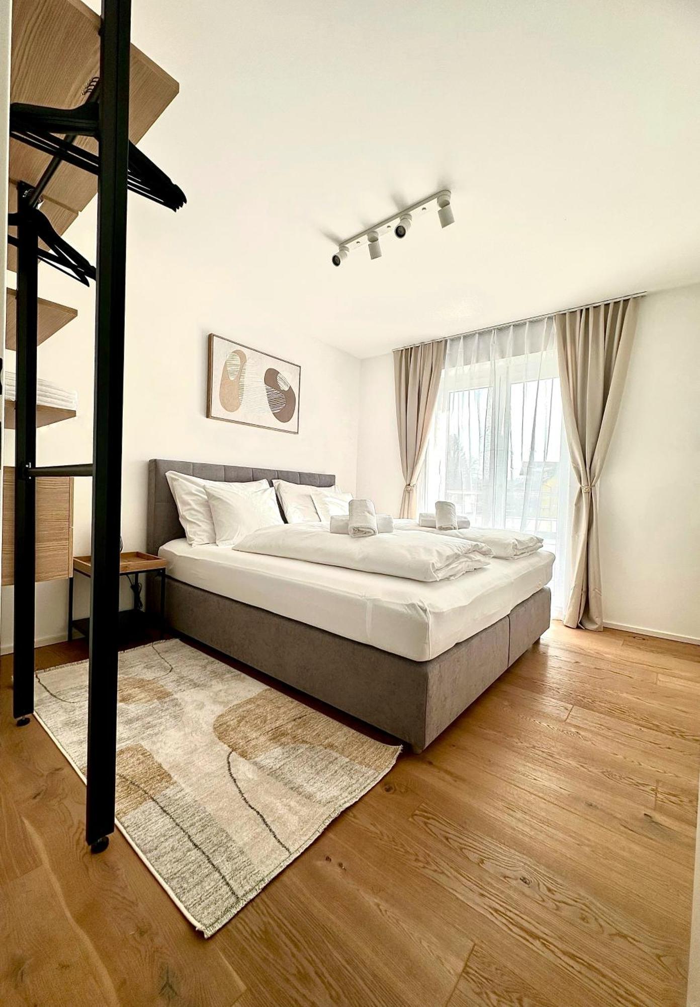 Adria 6 By Cosy Homes